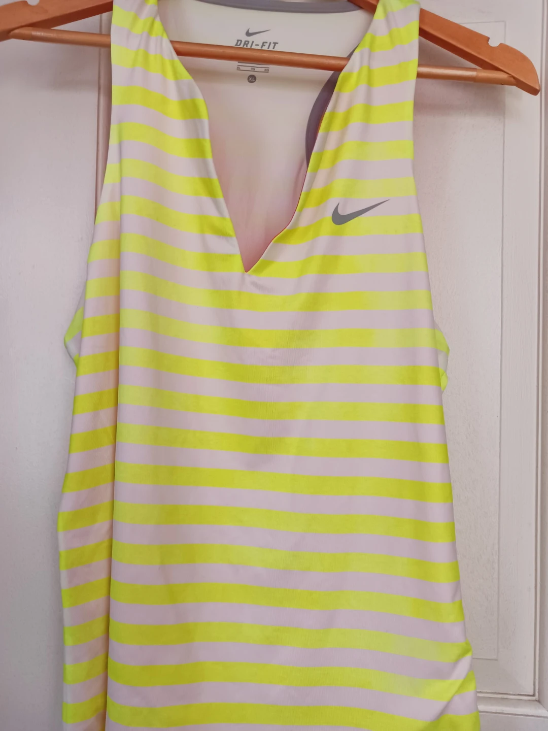 New !! Nike Dri-Fit Neon Yellow Striped Tank Top XL - photo 3