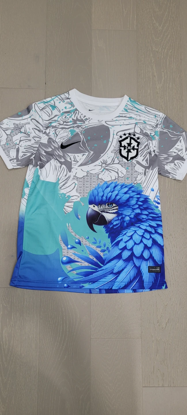 Nike Neymar Jr. Brazil Soccer Jersey - Size S