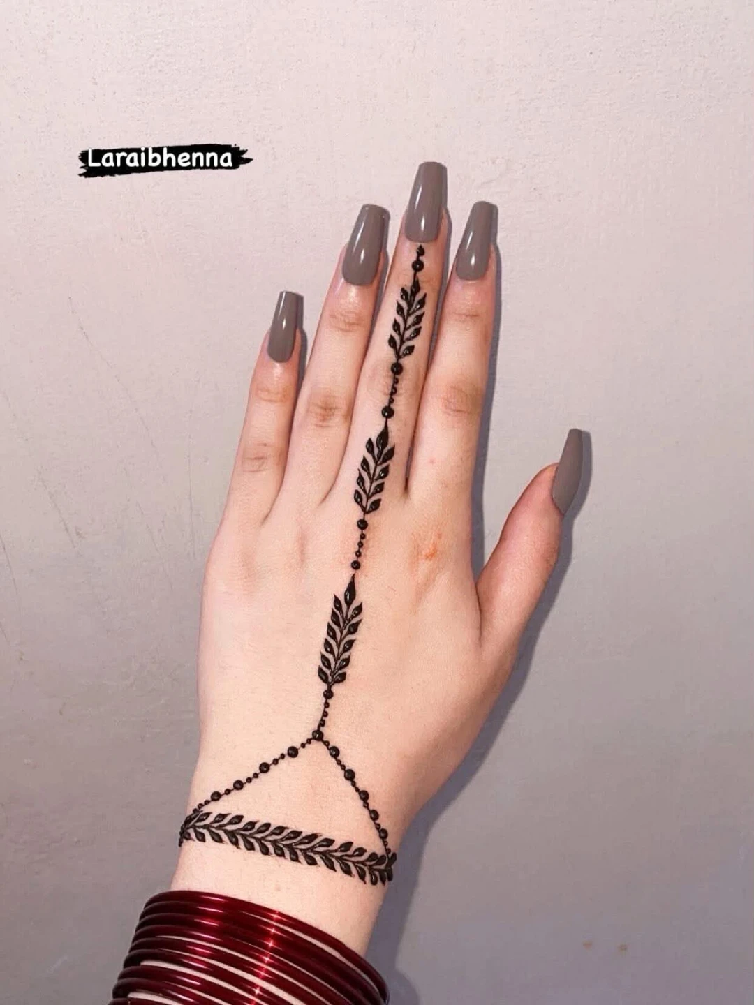 Henna artist - photo 3