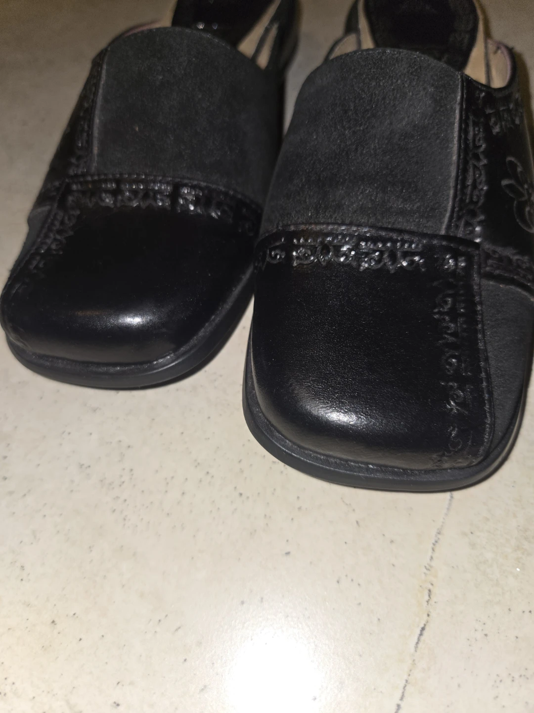 New Hand-Crafted Embossed Black Leather & Suede Artisanal - photo 2