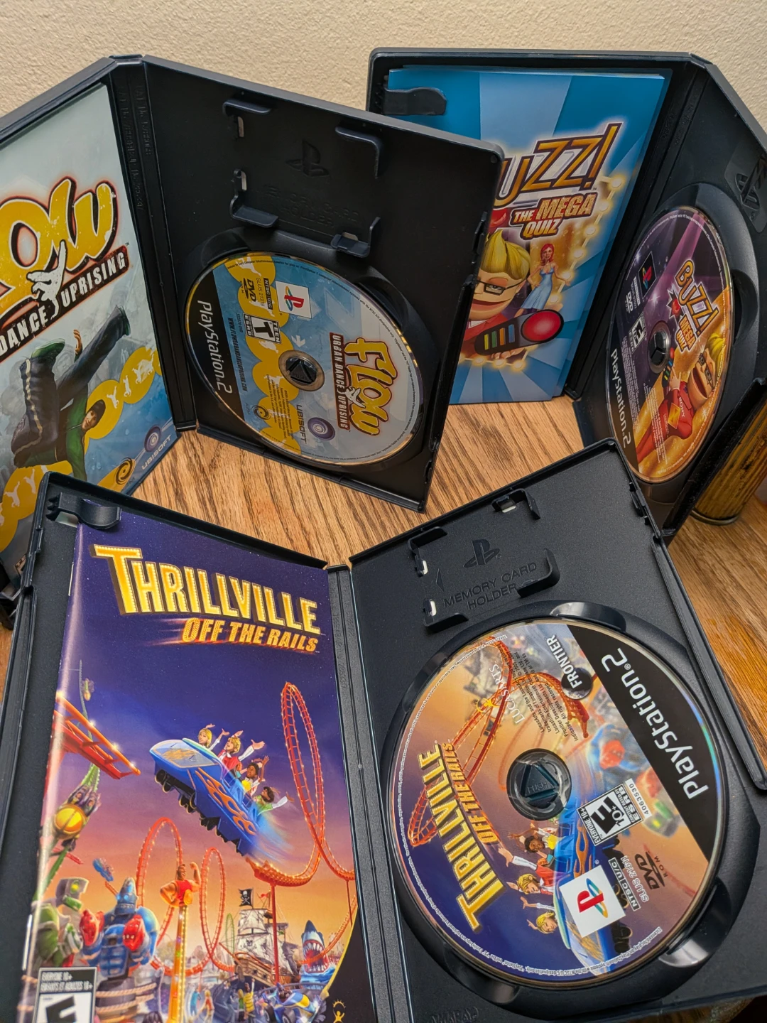 PlayStation 2 Games: Thrillville, Flow, Buzz! - 3 Disc Lot - photo 3
