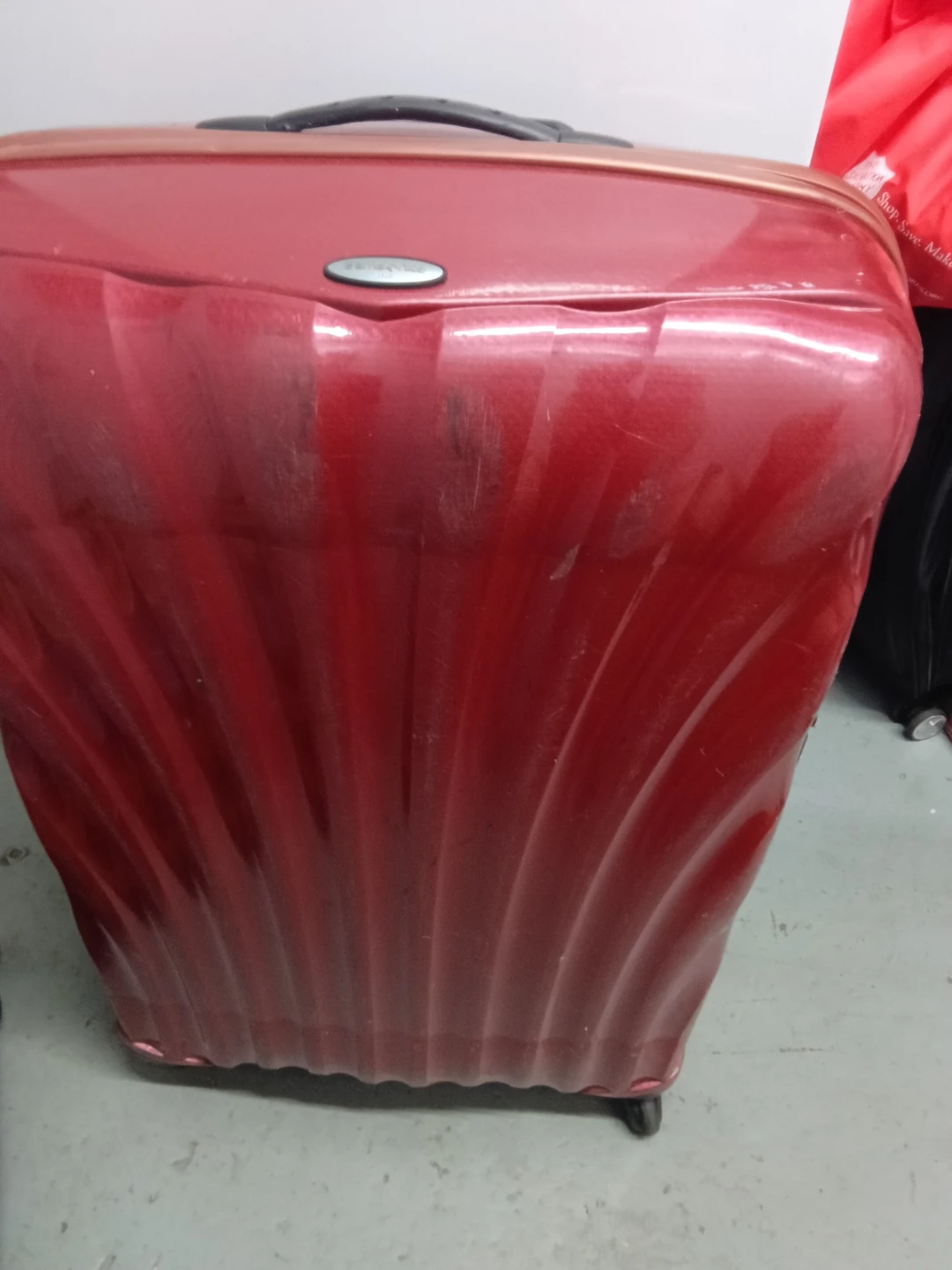 Red Samsonite Suitcase - photo 2