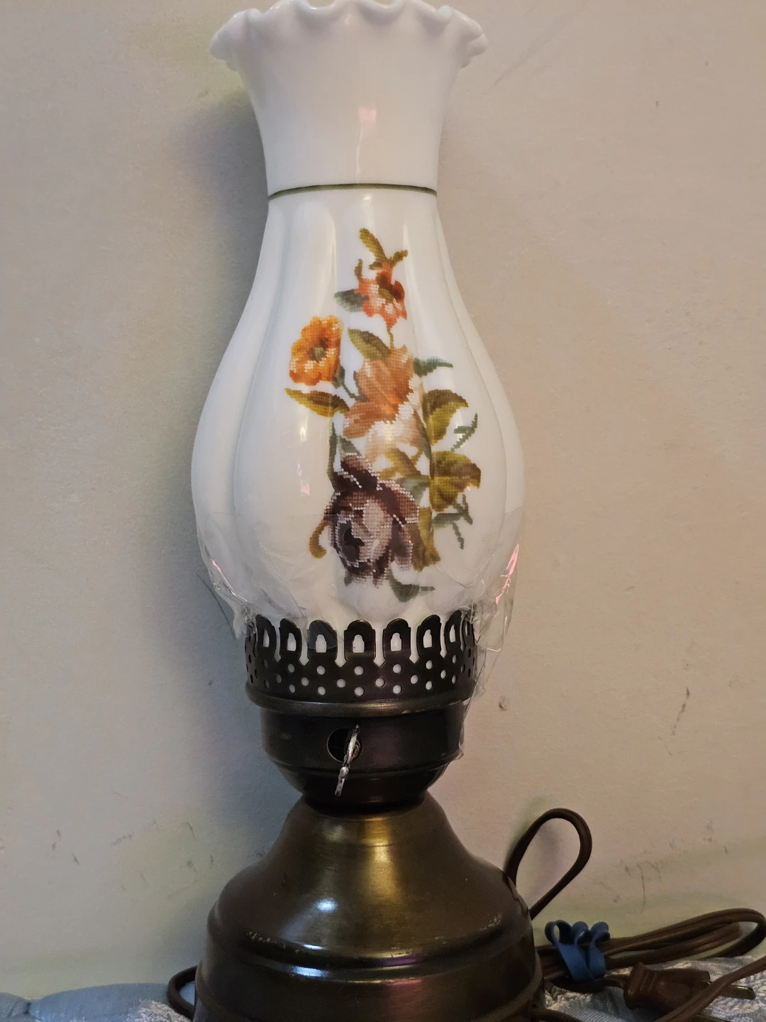 Vintage Floral Hurricane Lamp