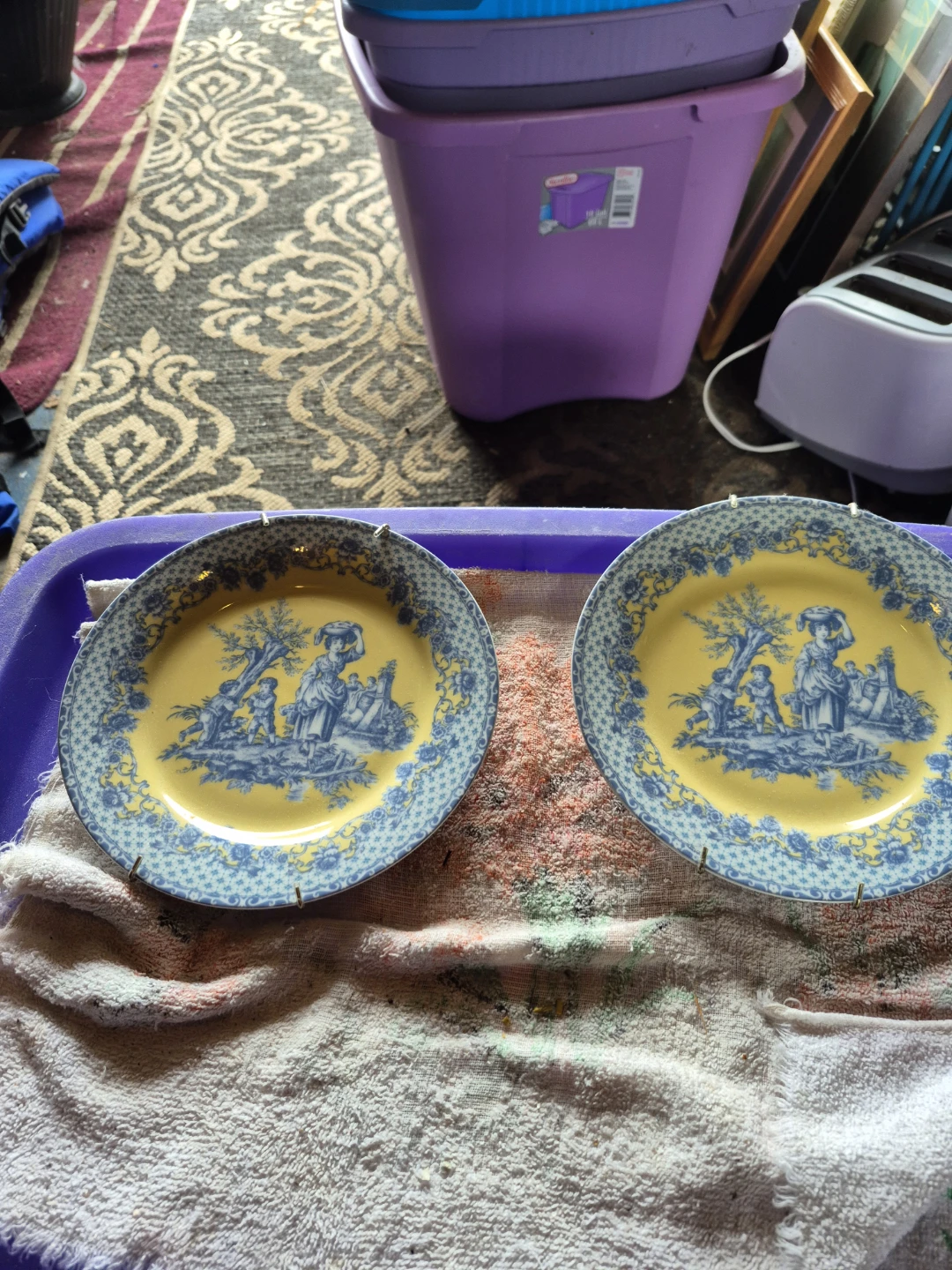 Formalities by Baum Bros decorative plates