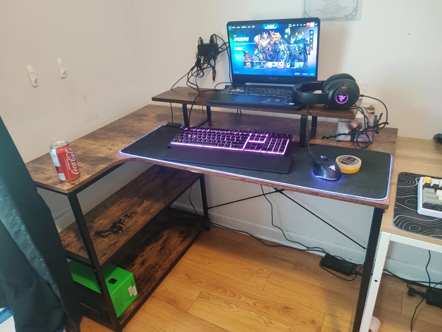 Gaming/office desk need gone asap!