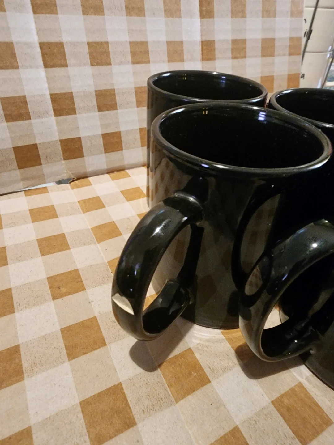 Set of 4 Black Mugs - photo 3