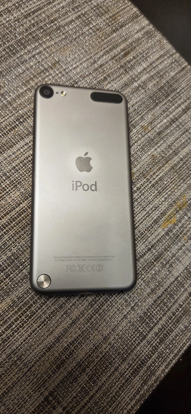 Apple iPod Touch (5th Gen) A1421 - photo 3