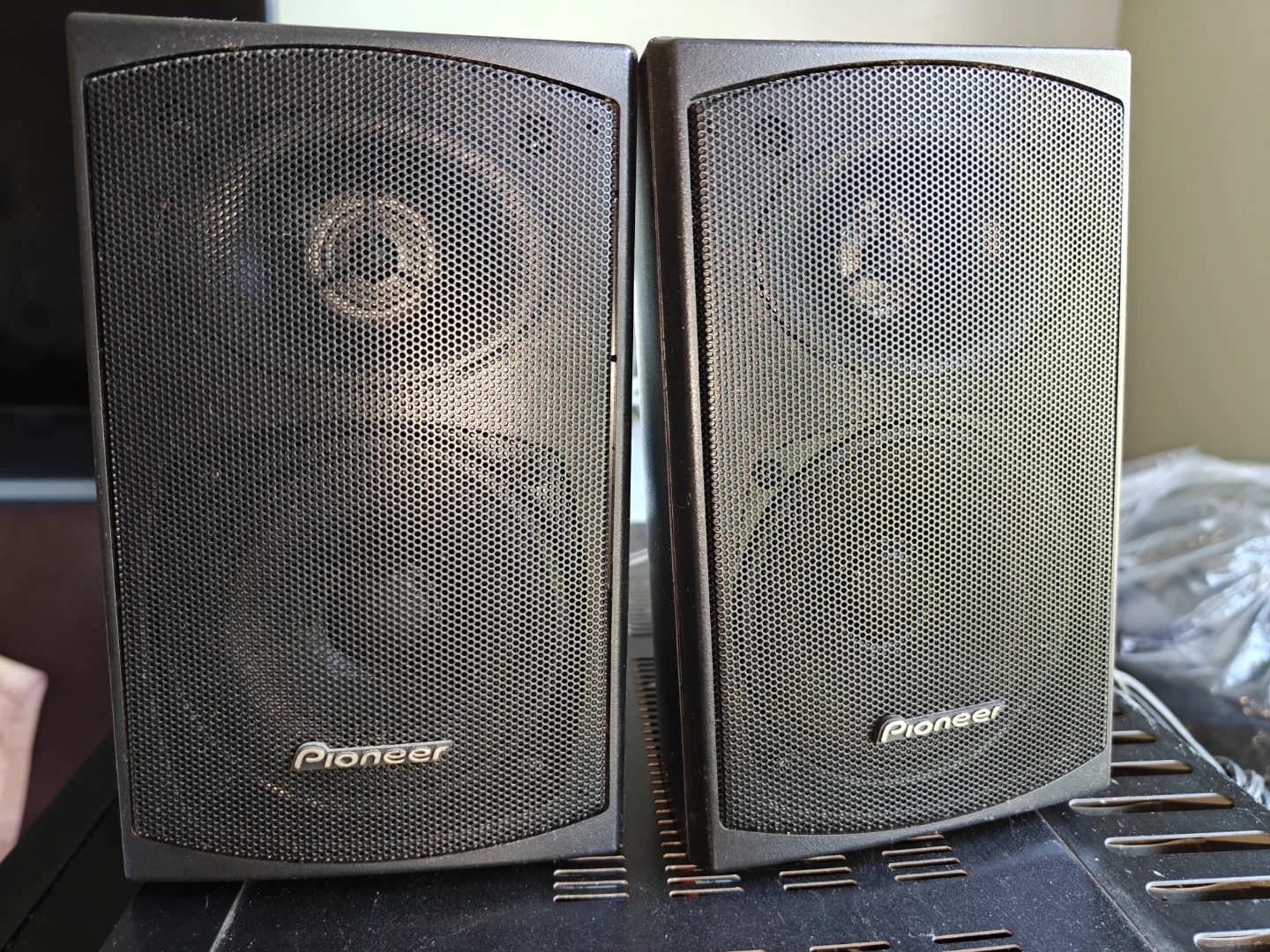 Pioneer S-FCRW210-K Front/Center Rear Speakers