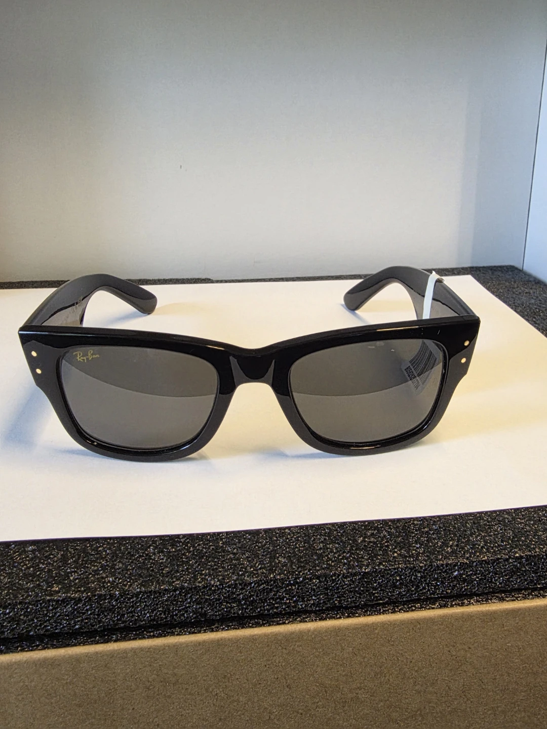Ray-Ban Wayfarer Sunglasses - Black