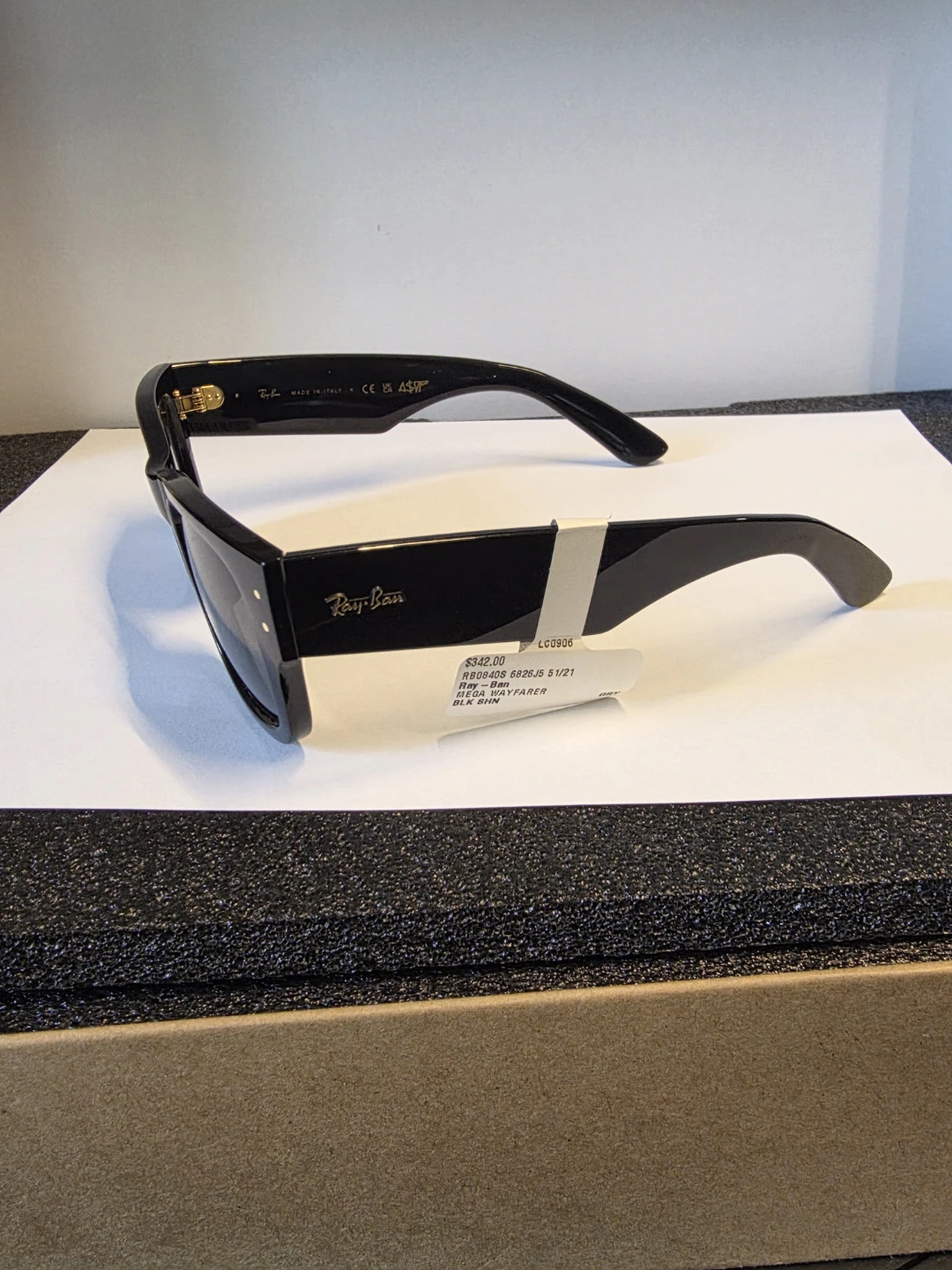 Ray-Ban Wayfarer Sunglasses - Black - photo 2