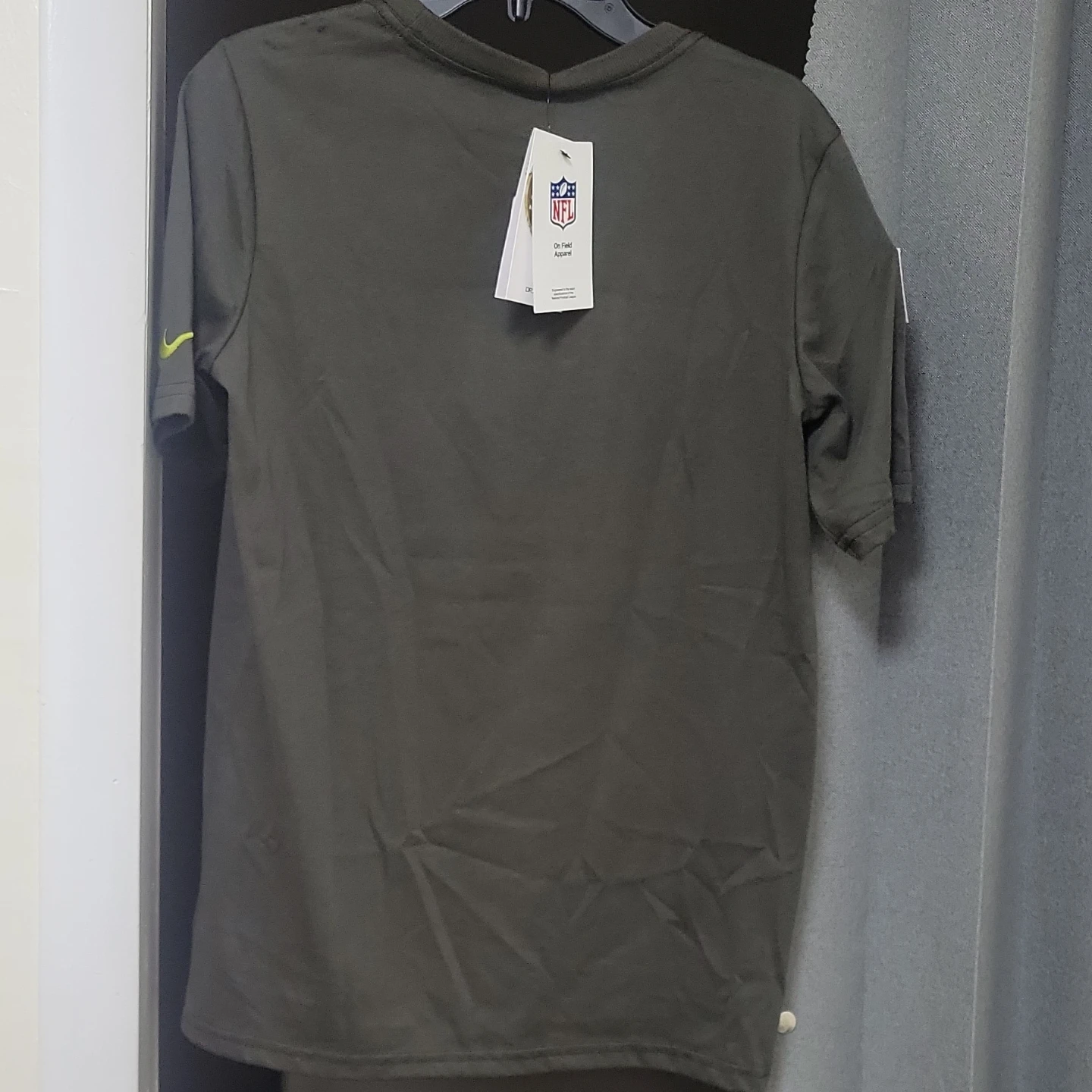 Nike NFL Buccaneers Salute to Service T-Shirt - photo 4