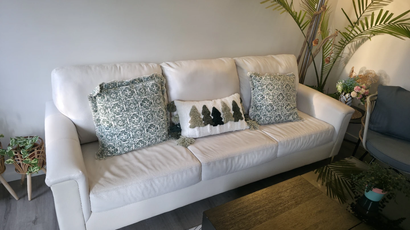 White leather sofa for sale - photo 3