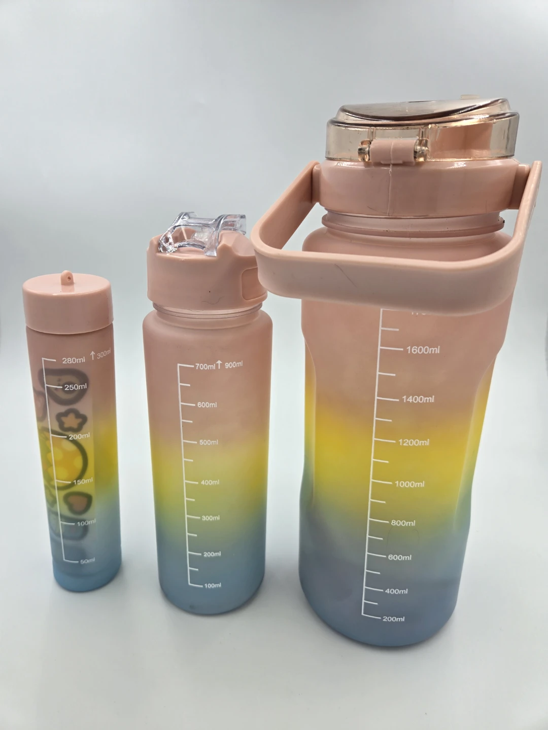 Gradient Water Bottles with Straws