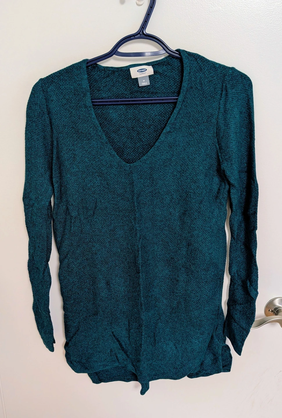 Old Navy Women's V-Neck Sweater - Women's Medium