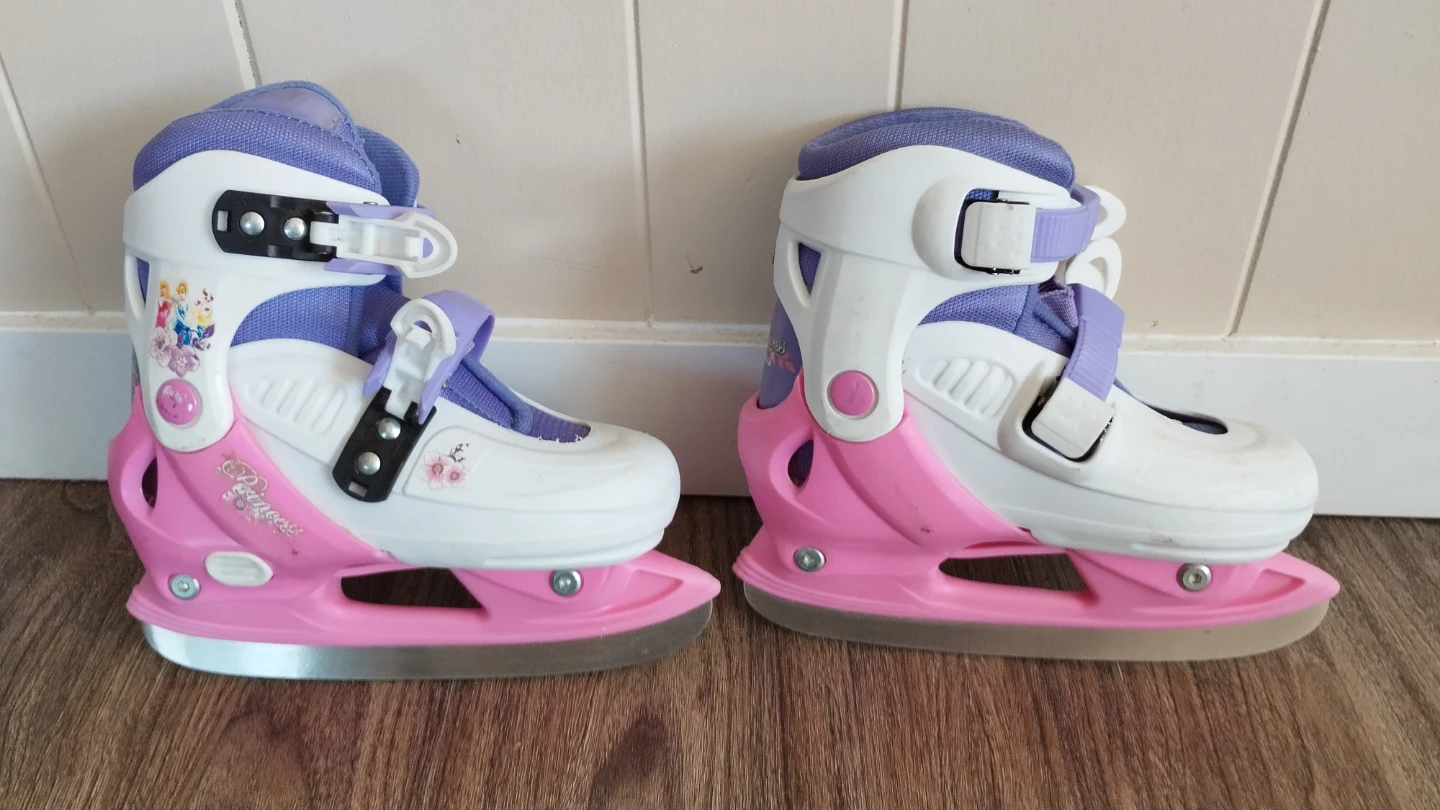 Adjustable Kids Ice Skates - photo 2