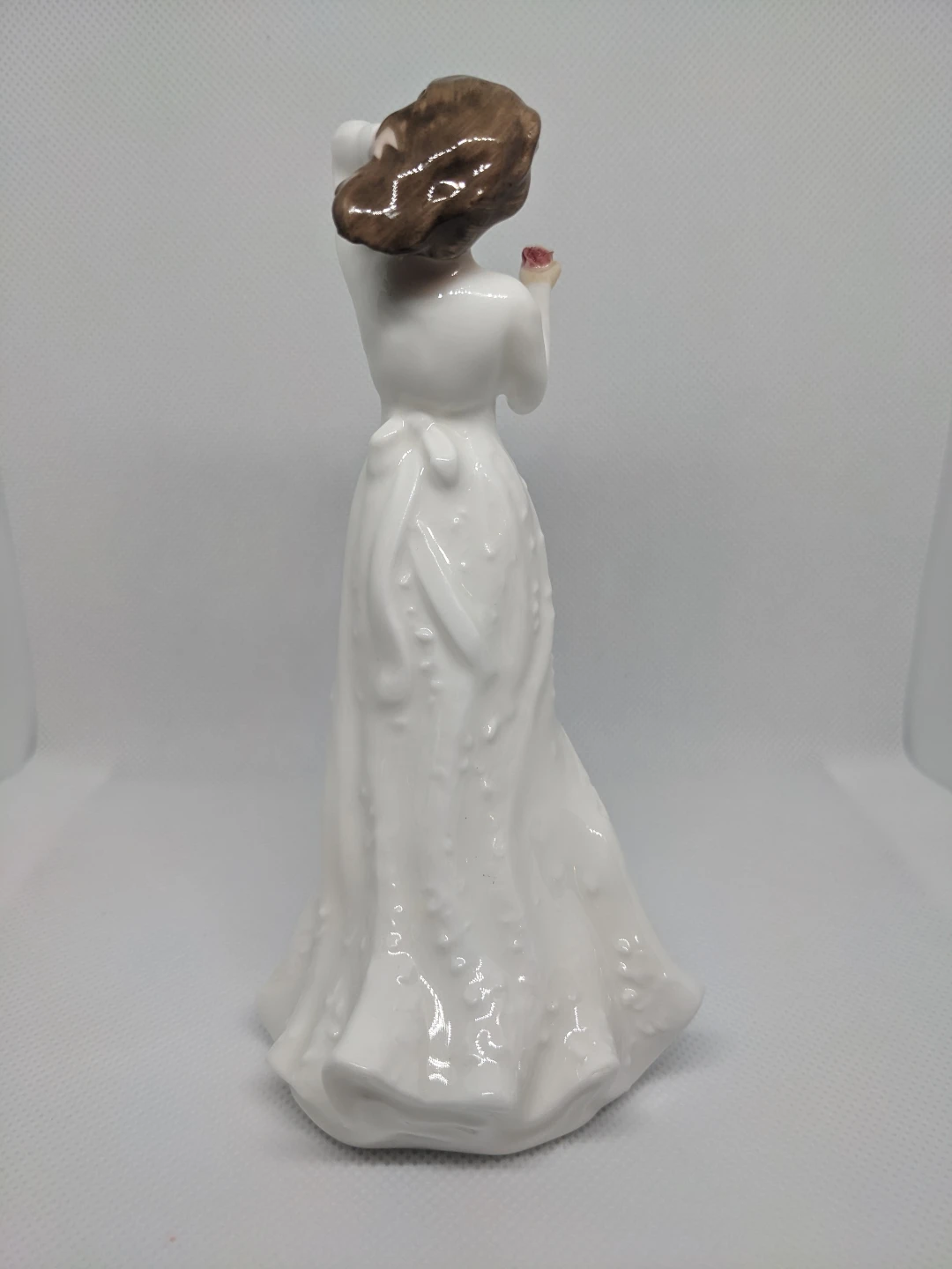 Royal Doulton "With Love" Vintage Figure - photo 3