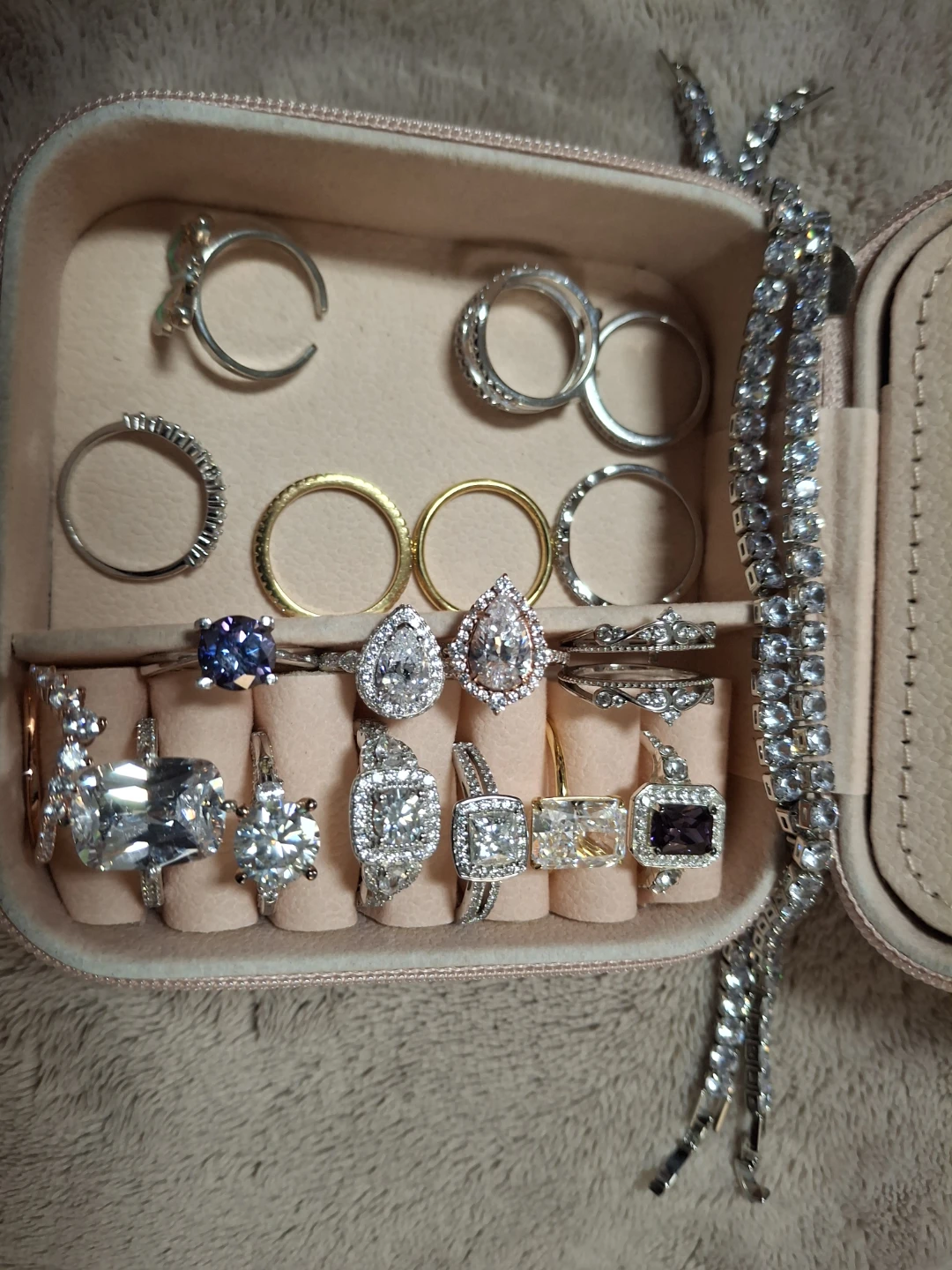 Assorted Ring and Bracelet Set