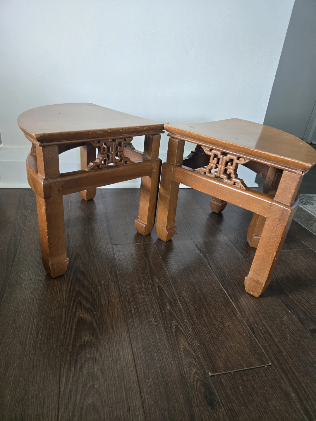 Vintage Wooden Corner Tables (Set of 2) ⚽ - photo 3
