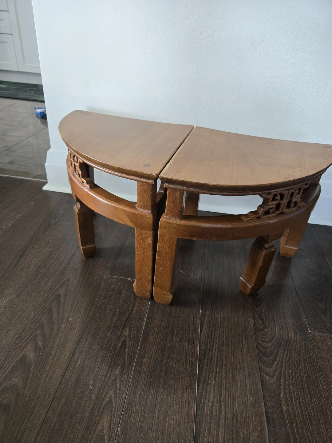 Vintage Wooden Corner Tables (Set of 2) ⚽ - photo 4