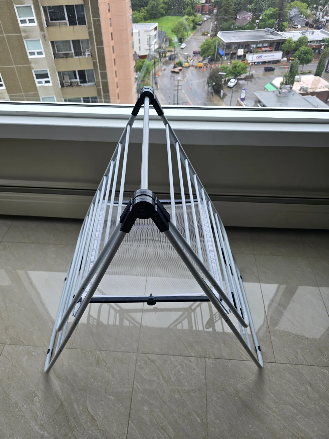 White Metal Drying Rack - photo 3