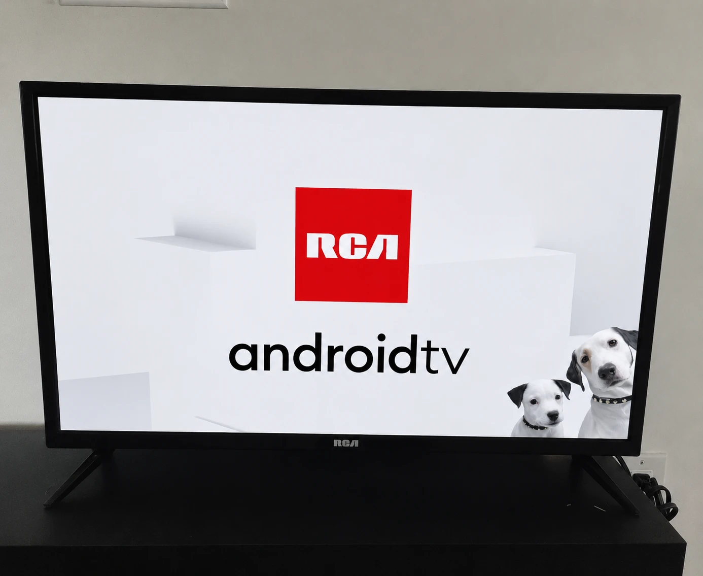 RCA 32" HD Android Smart TV - photo 2