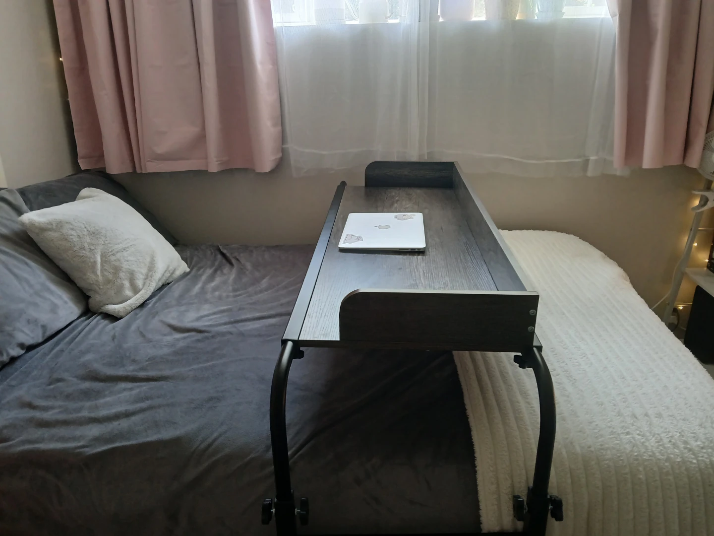 Over-bed Desk/Hospital Table on Wheels, Brand New - photo 2