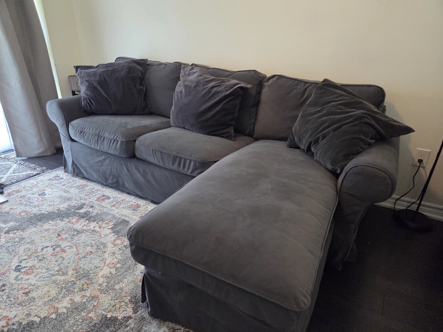 Sectional couch - photo 3