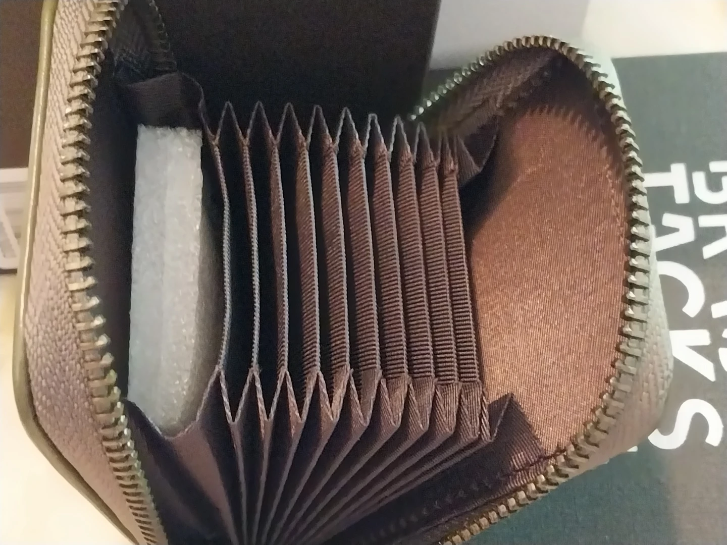 Leather RFID Wallet, olive green, Brand New w tags - photo 2