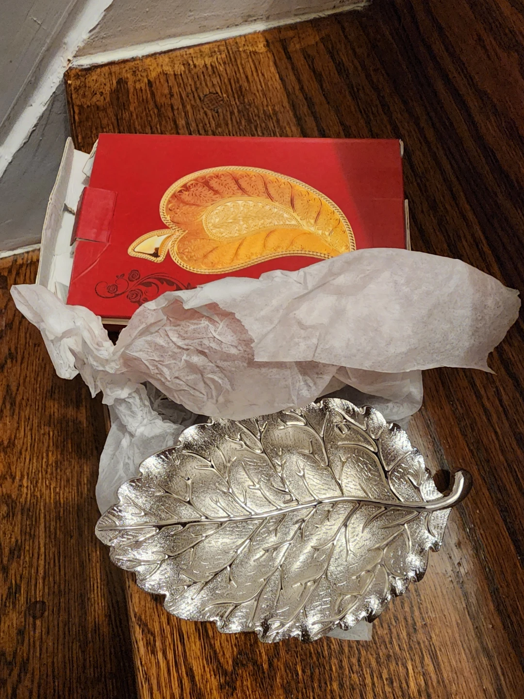 Decorative Leaf Trinket Dish with Box - photo 2