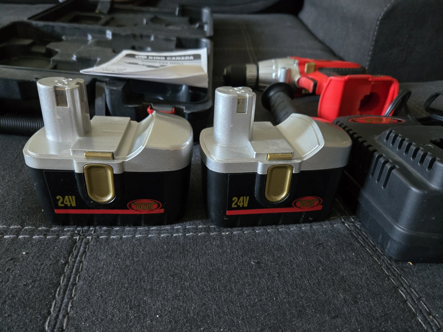 King Canada Cordless Drill Kit with 2 Batteries - photo 2