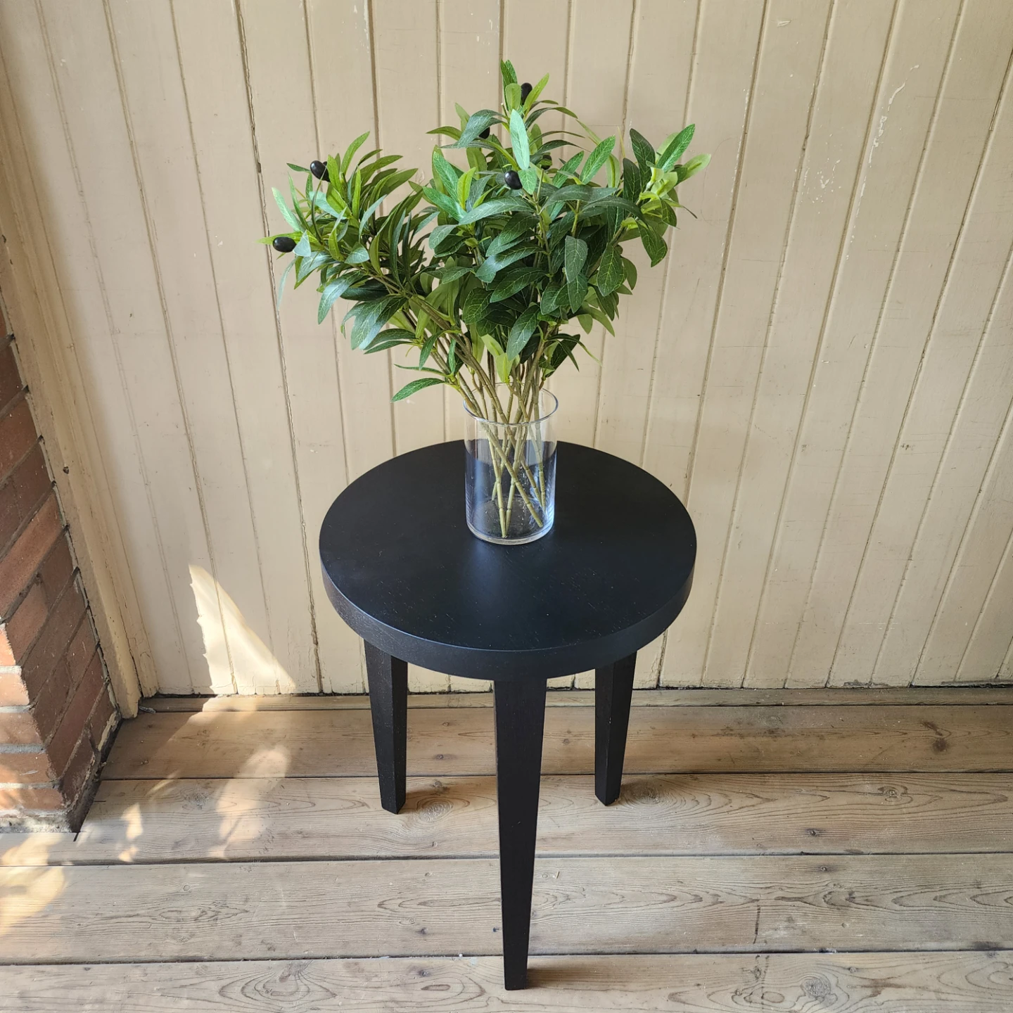Black Round Side Table