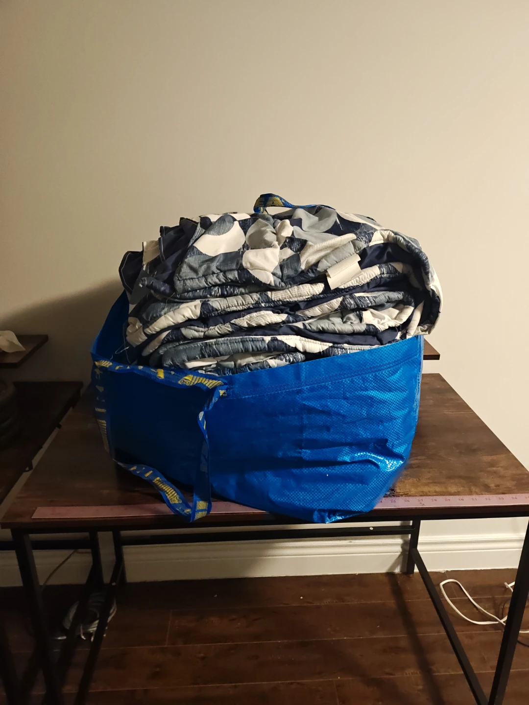 Bag of assorted beddings