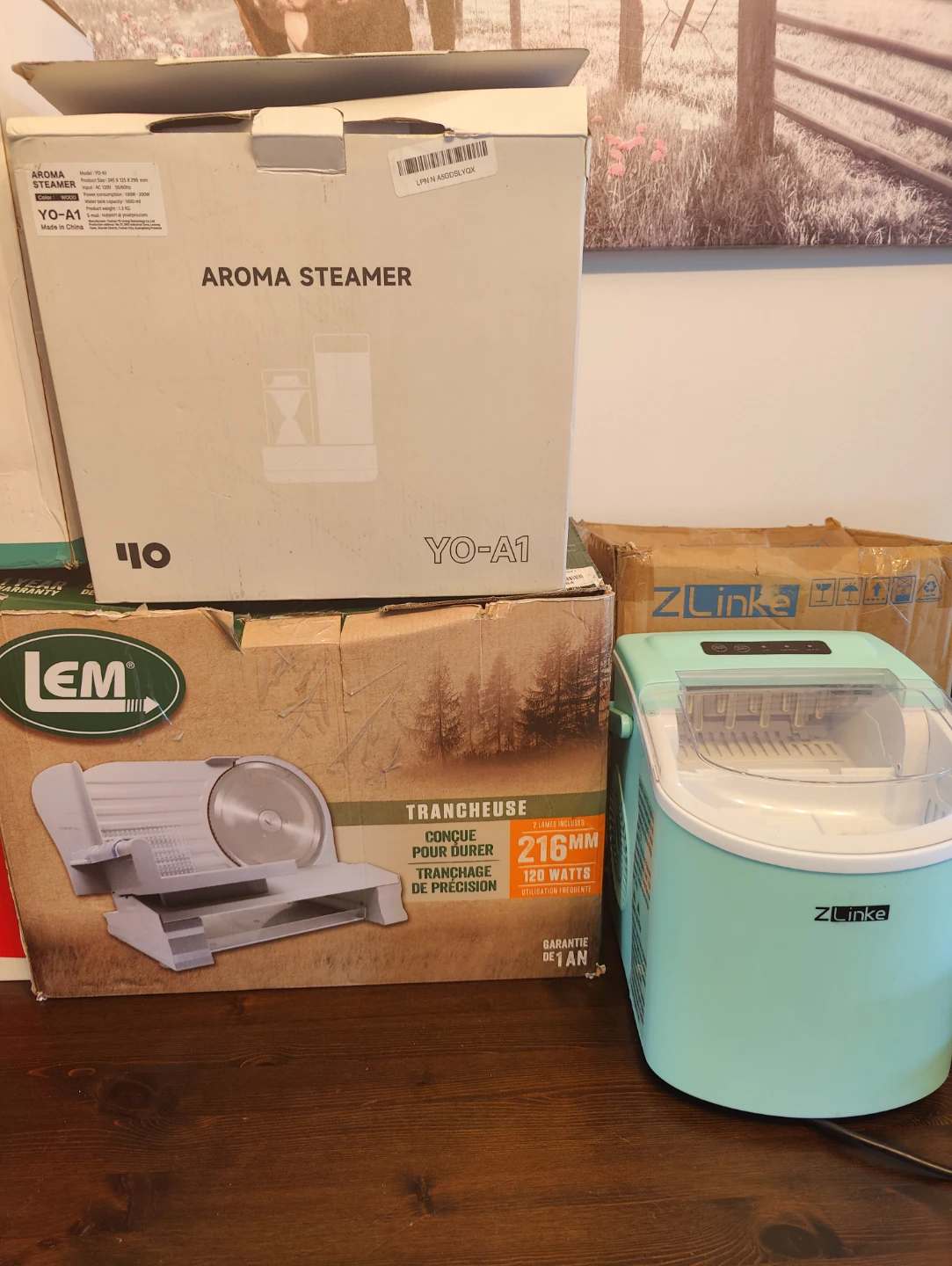 Cosori Smart Pet Feeder - photo 3