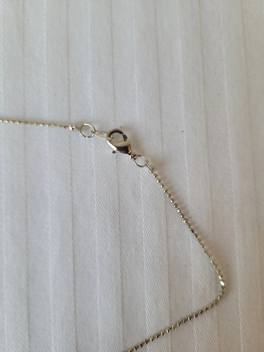 Flip flop pendant necklace with colourful gems - photo 4