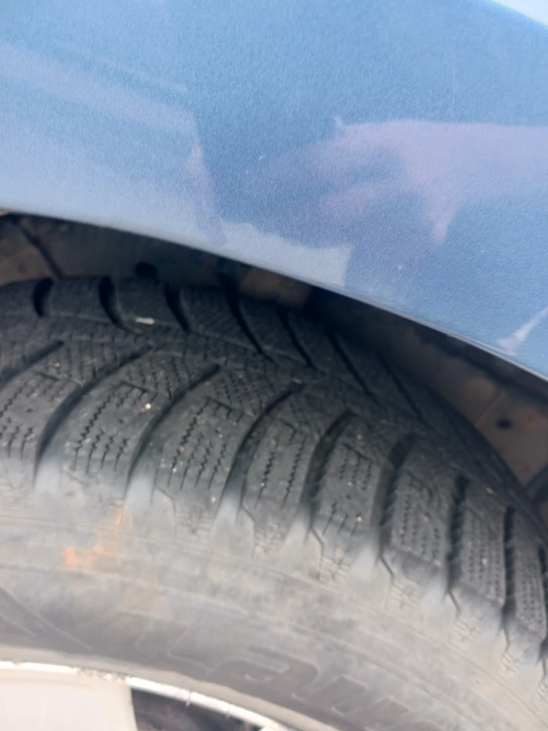 Blue Ford Escape SUV - photo 3