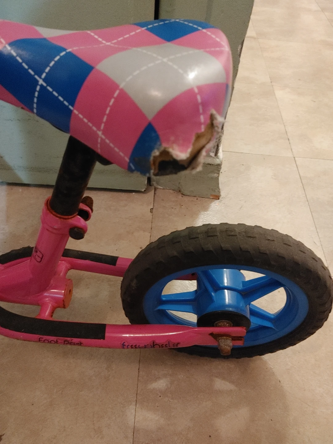 Pink Supercycle Balance Bike - photo 2