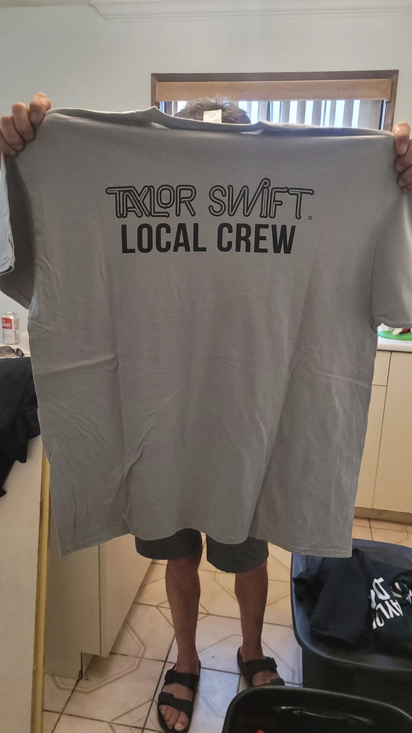 Taylor Swift 1989 World Tour Local Crew T-Shirt XL - photo 3