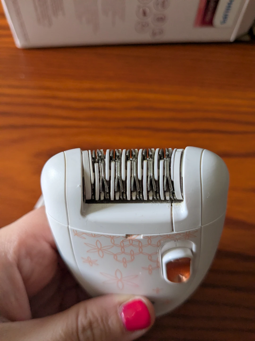 Philips Satinelle Essential Compact Epilator - photo 3
