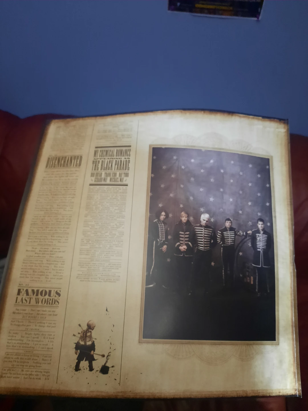 The dark parade by my chemical romance - photo 5