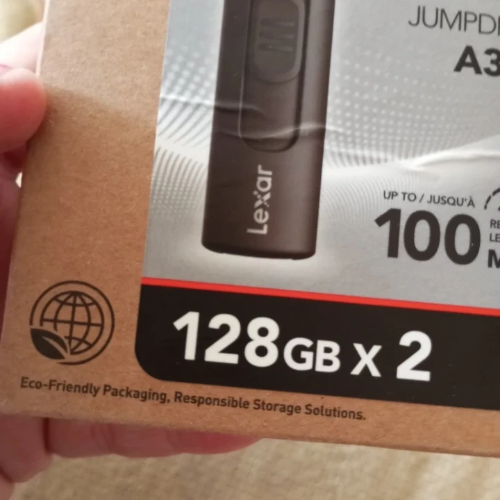 Lexar JumpDrive A30E USB 3.2 Gen 1 Flash Drive - photo 2