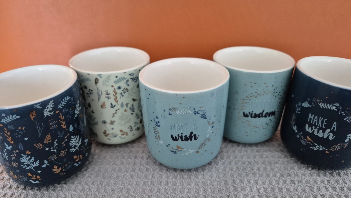 Set of 5 Decorative Mugs - photo 4