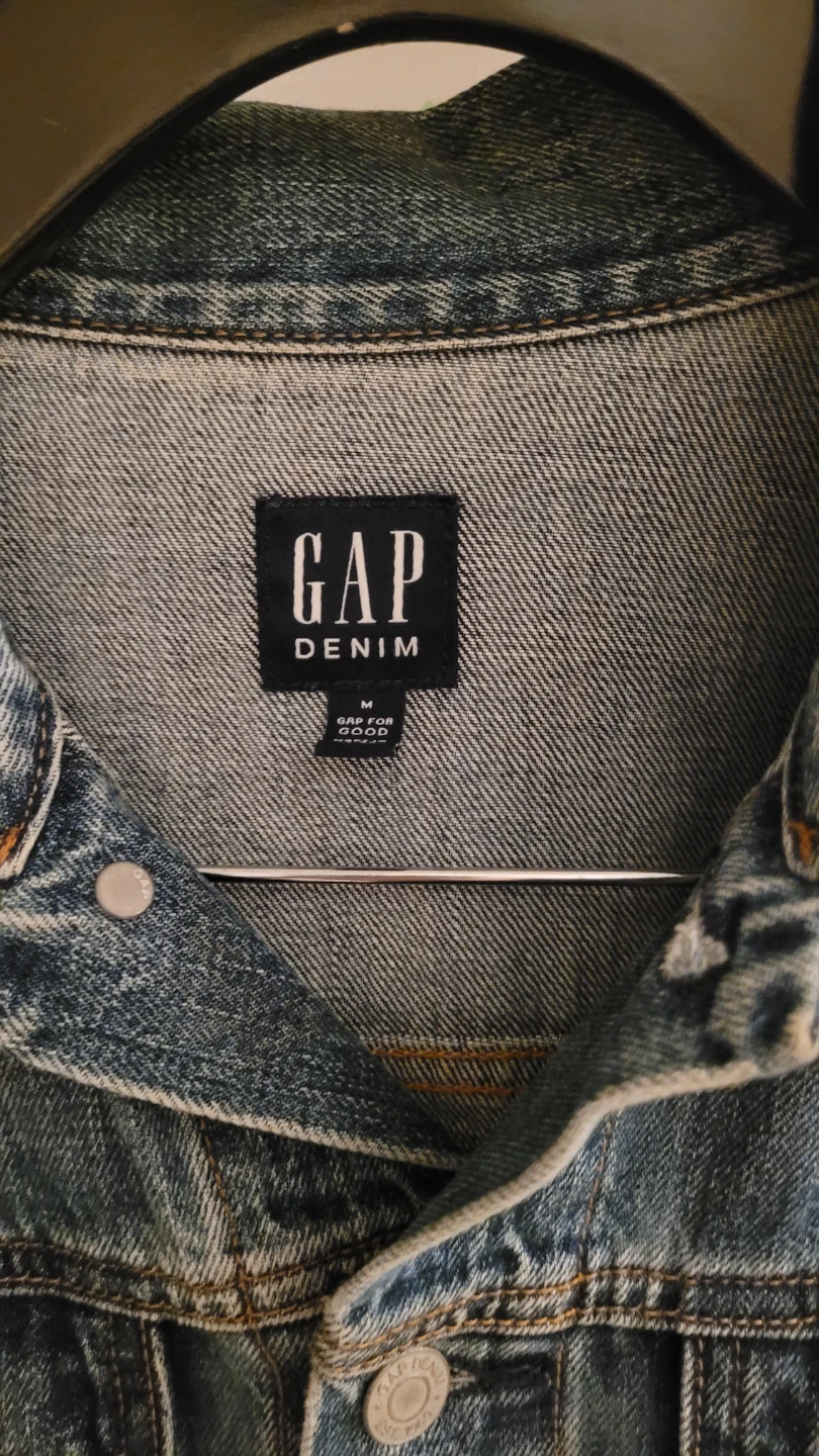 GAP Denim Trucker Jacket - Medium - photo 3