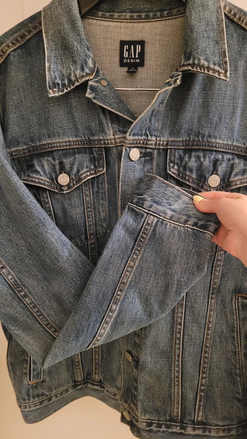 GAP Denim Trucker Jacket - Medium - photo 5