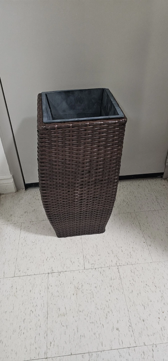 Decorative Wicker Planter