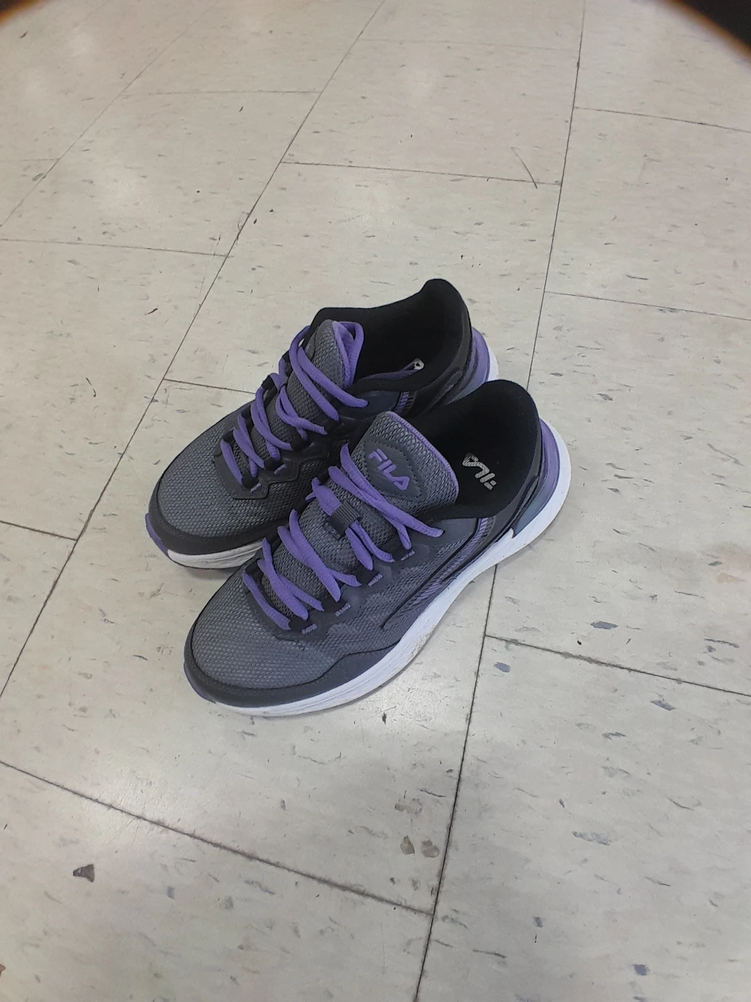 Fila Women's Running Shoes Size 7 - photo 3