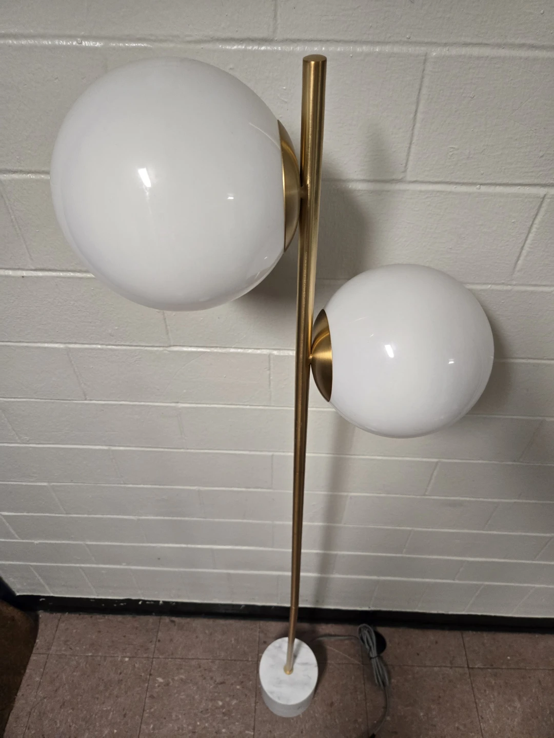 JONATHAN Y Brass 2-Globe Floor Lamp - Marble Base - photo 3