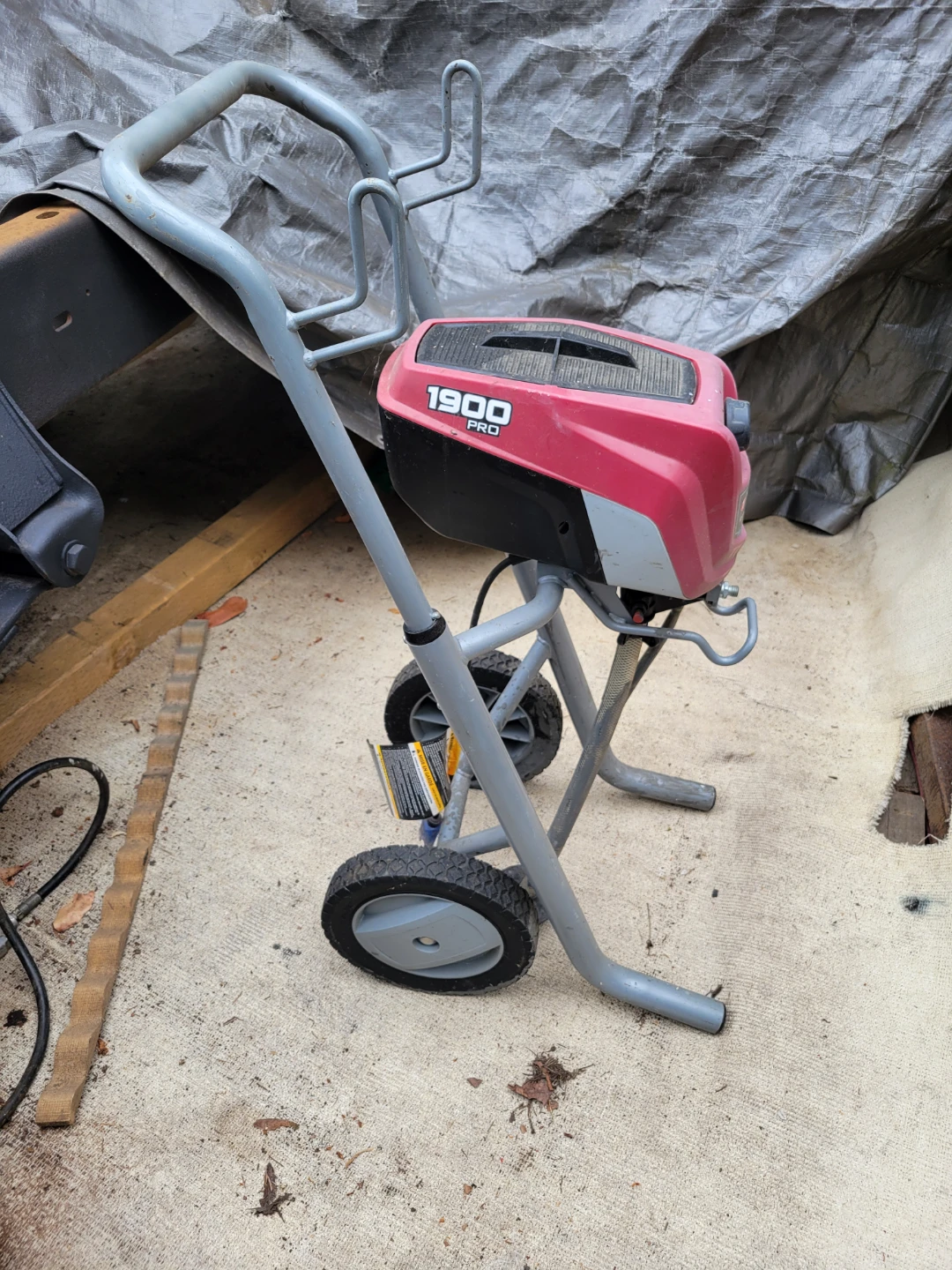 Titan 1900 Pro Paint Sprayer