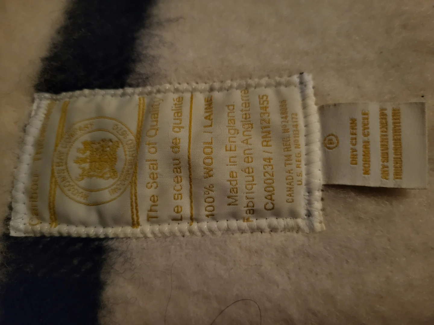 Hudson's Bay Company Wool Blanket - photo 2