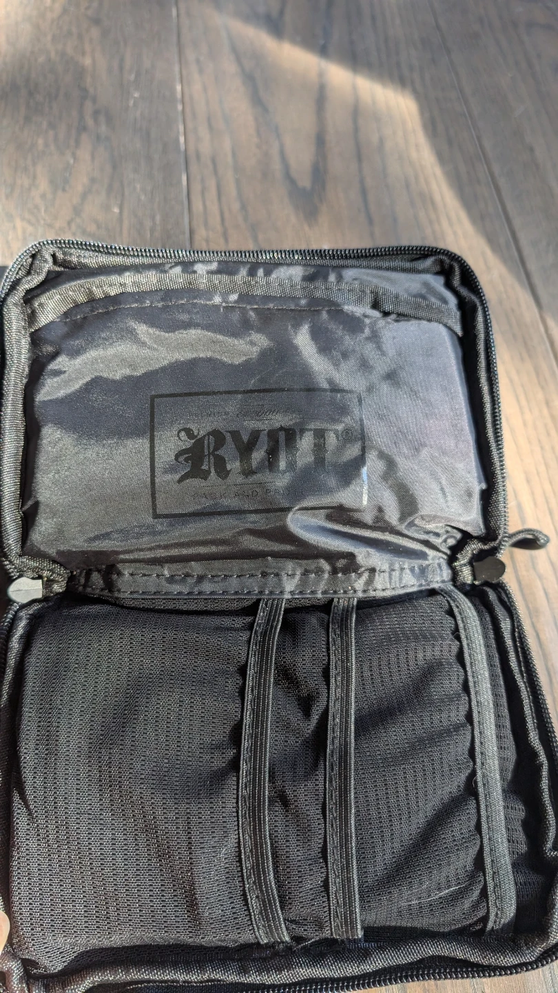 RYOT Pouch with Smoking Accessories (hemp smell concealer) - photo 2