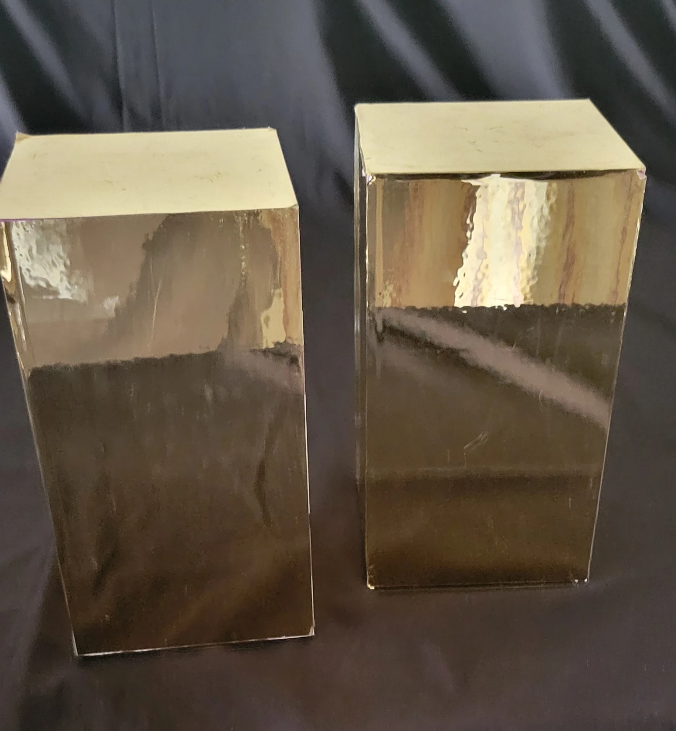 Gold Mirrored Cubes/Pedestals (Set of 2) ⚽ - photo 5